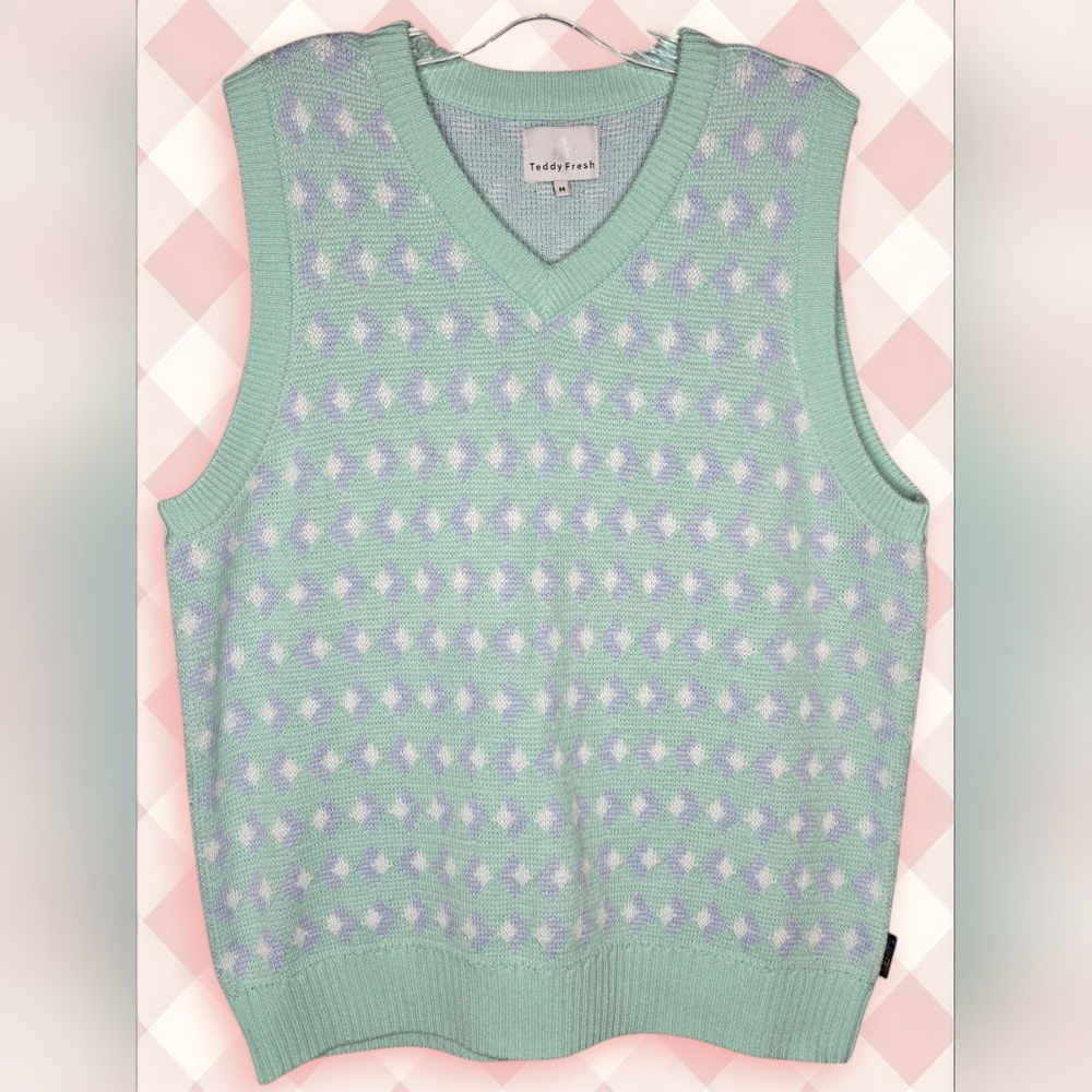 Teddy Fresh Sweater Vest Knit Geometic Diamond Pattern Medium Pastel Green Golf